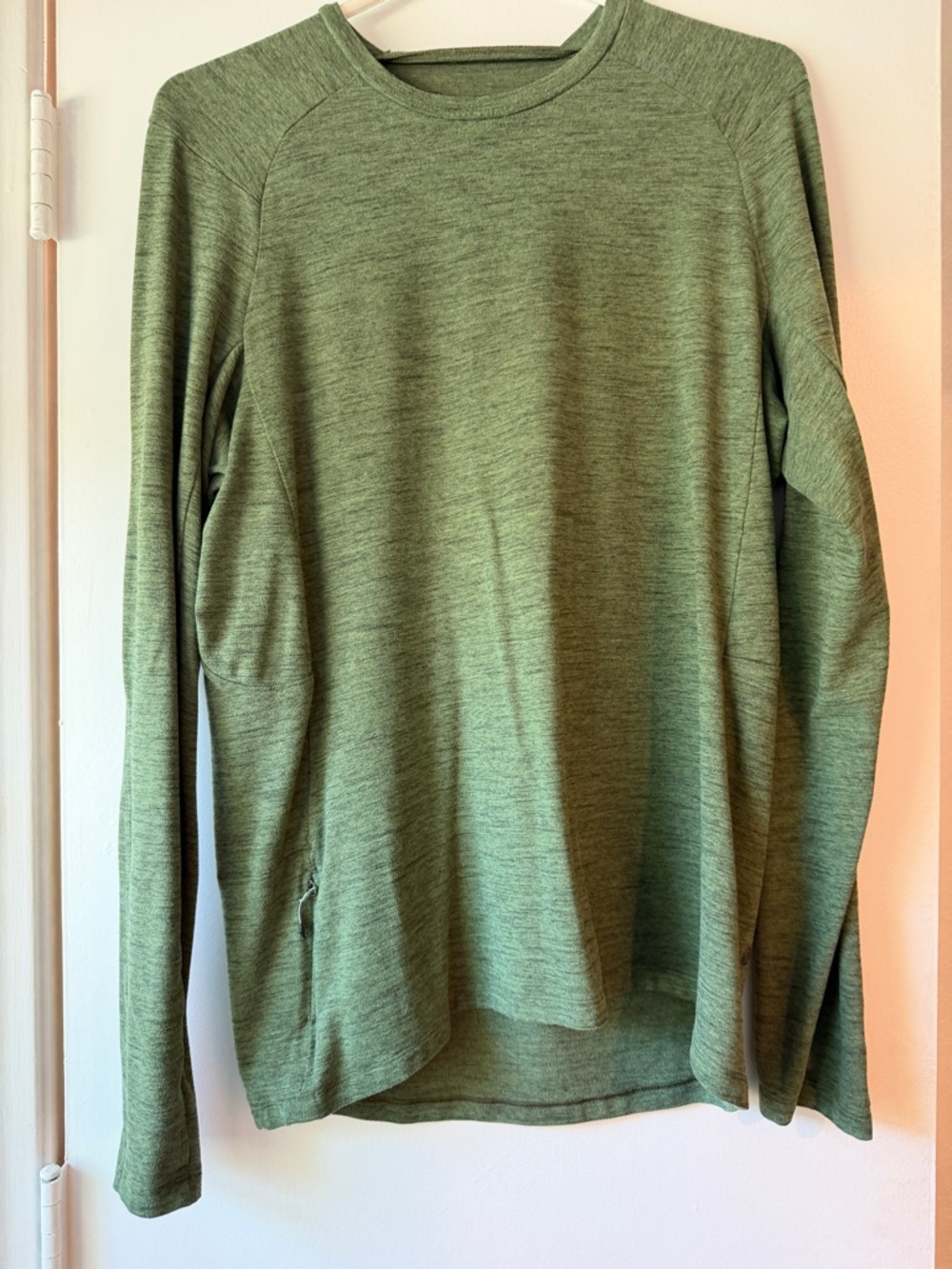 Men’s Lululemon long sleeve